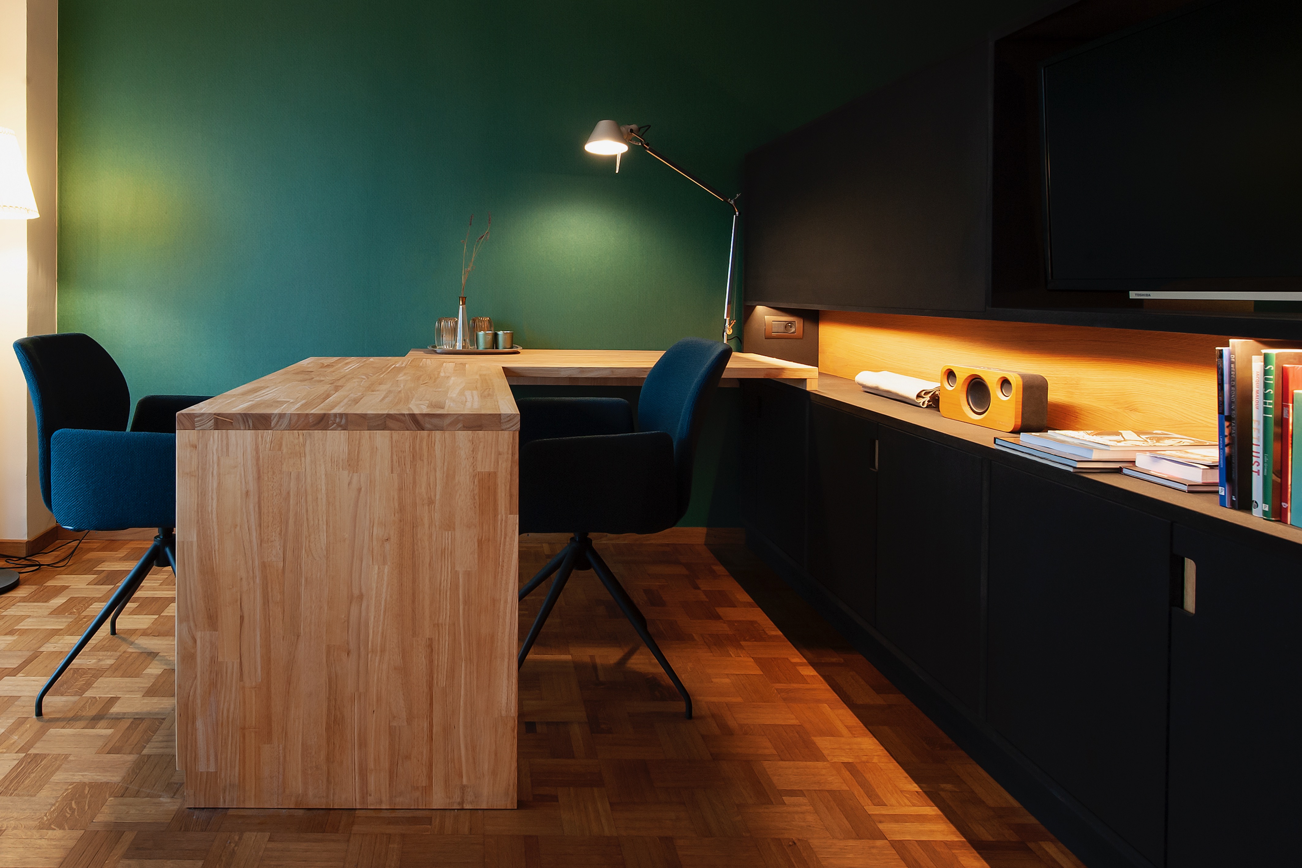 Dining table